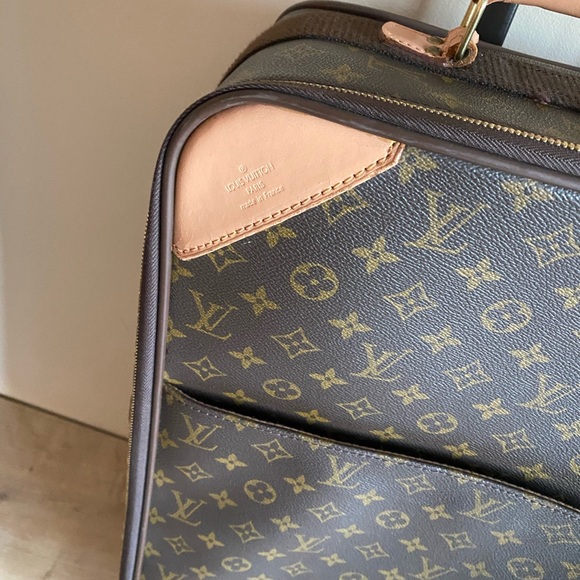 Authentic Louis Vuitton pegase monogram 55 carry on suitcase - Picture 3 of 9